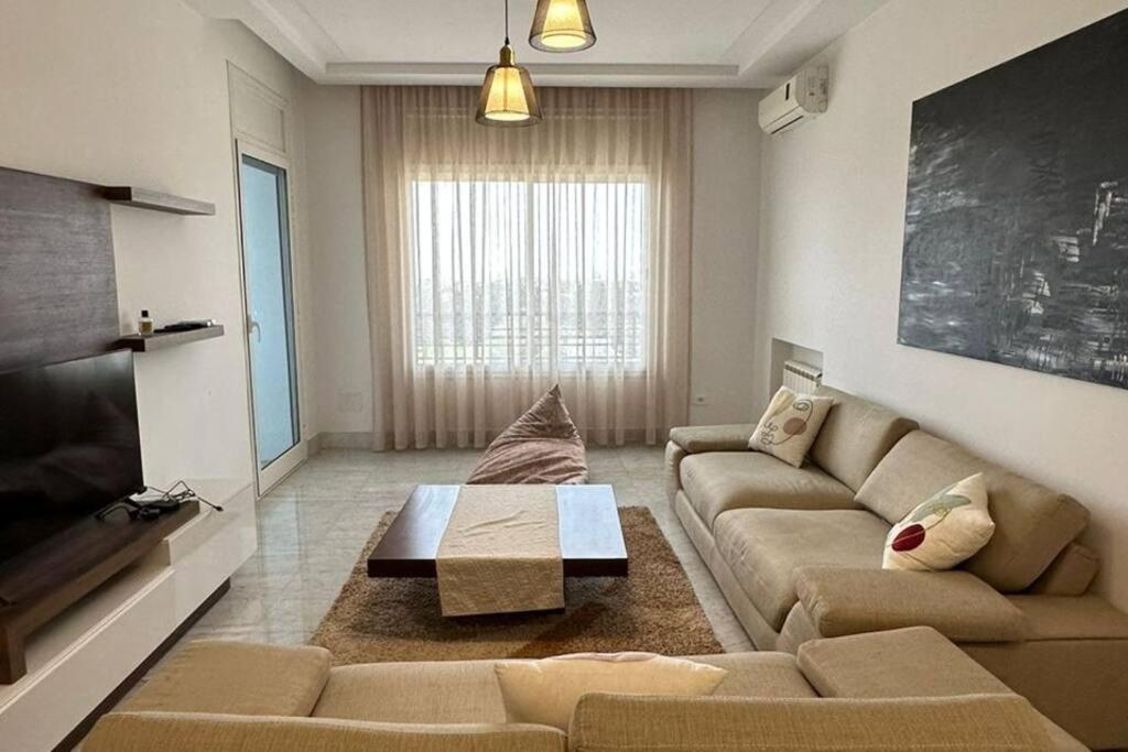 אריאנה Un Tres Beau Studio Luxueux מראה חיצוני תמונה