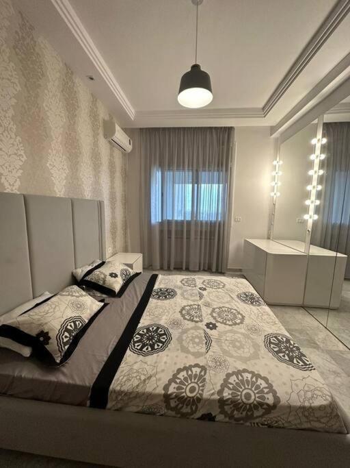 אריאנה Un Tres Beau Studio Luxueux מראה חיצוני תמונה